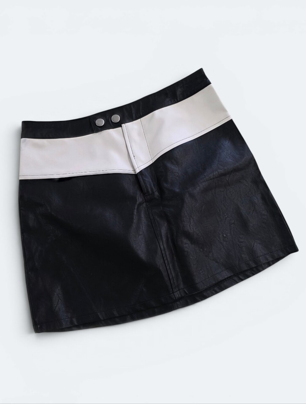 Le Lis Black and White Faux Leather Mini Skirt Size Medium